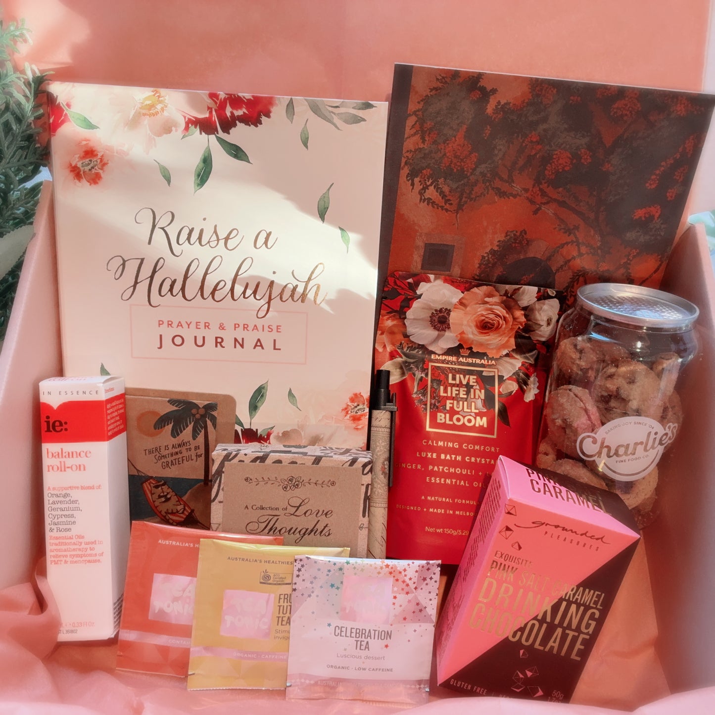 Raise a Hallelujah (Prayer and Praise) & Cocoa Joy - Christian Gift Box